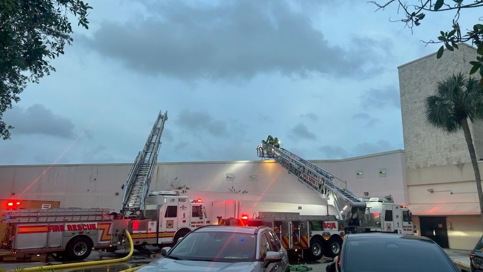 Fire at Boca Raton Town Center Mall restaurant near Bloomingdale’s ...