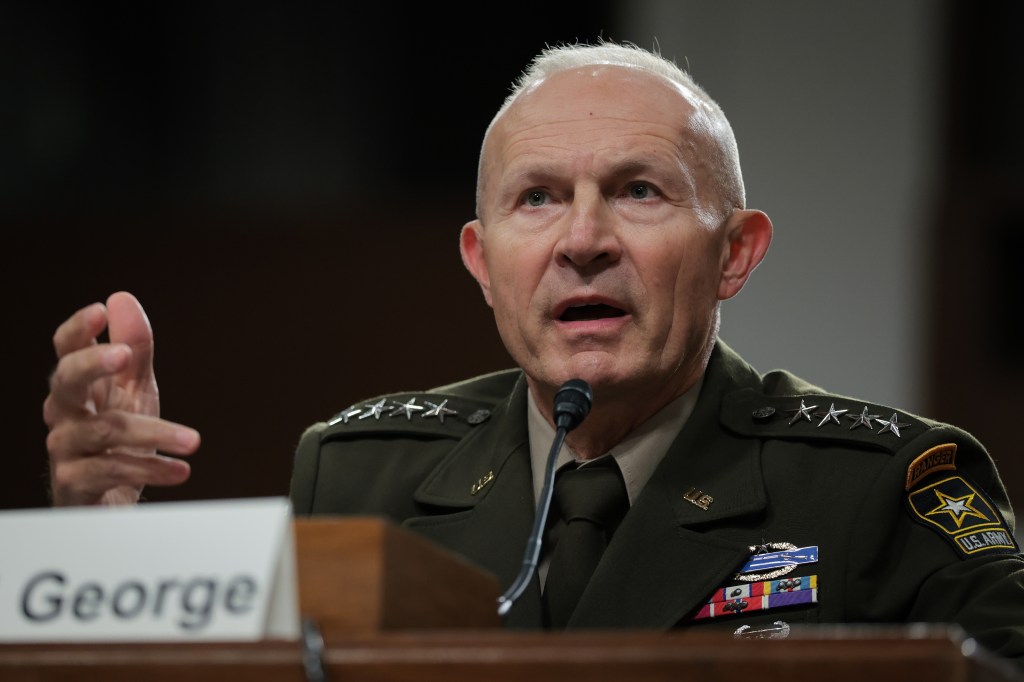 Hegseth’s ‘paranoia’ of being replaced explains purge of top general ...