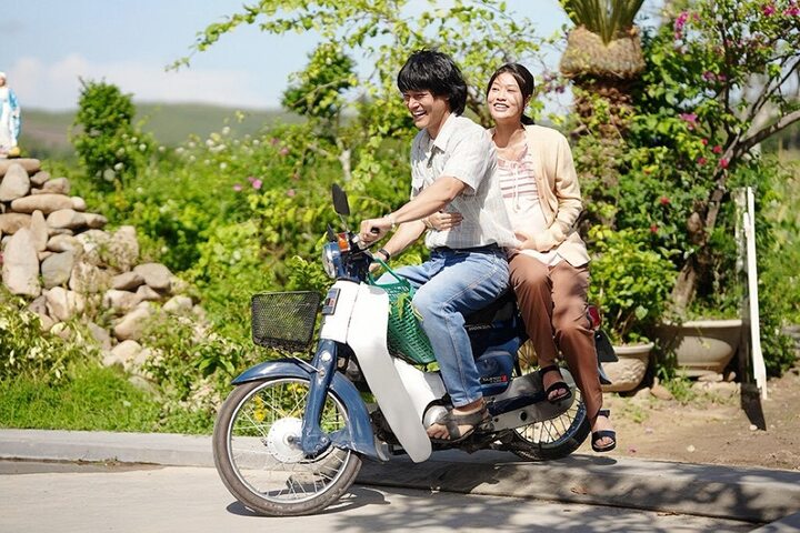 Nam chính phim dẫn đầu phòng vé Việt: Cao 1m86, từng là cầu thủ bóng rổ