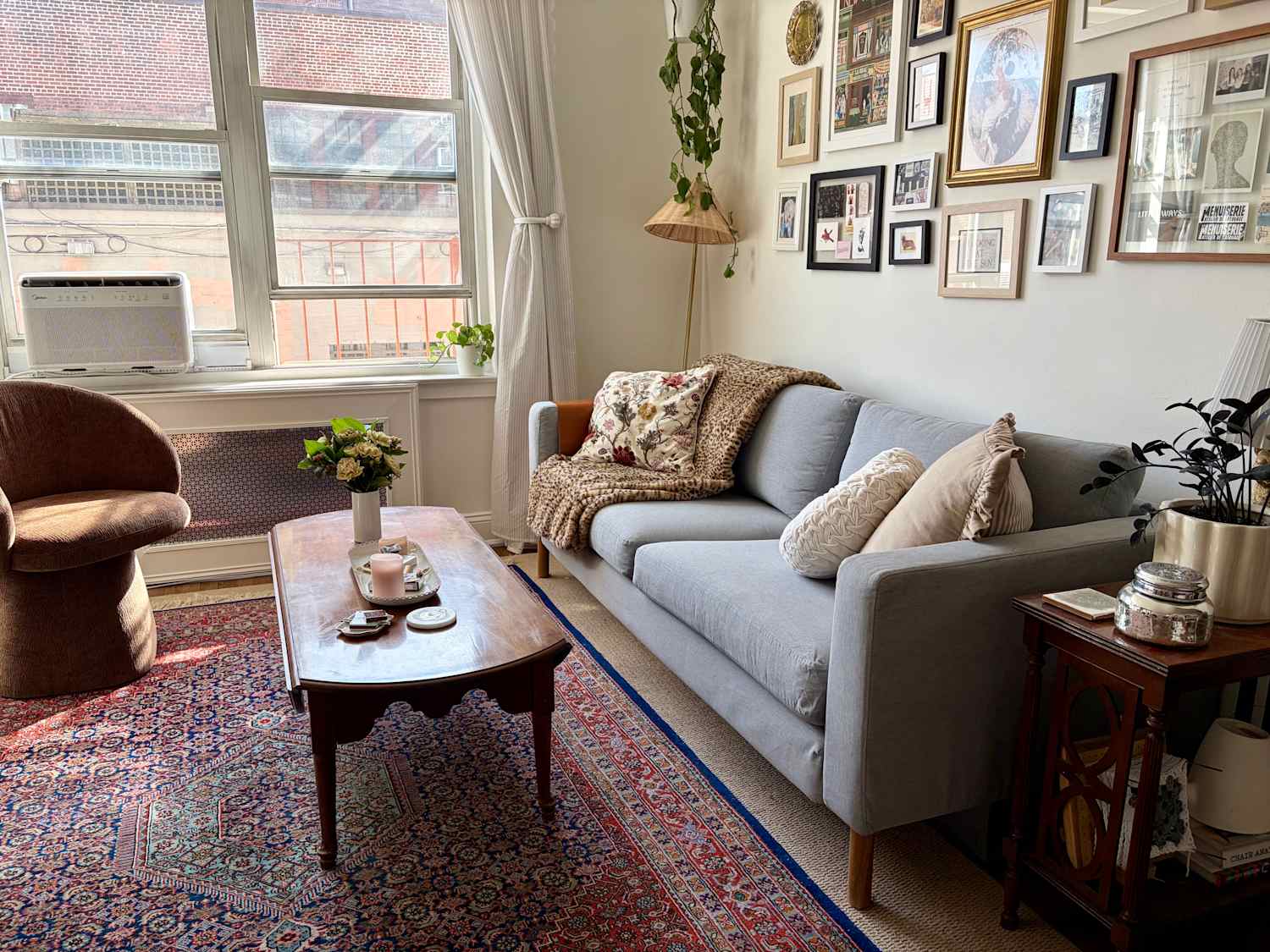 I Broke My Mom's #1 Decorating Rule - My Living Room Has Never Looked Better
