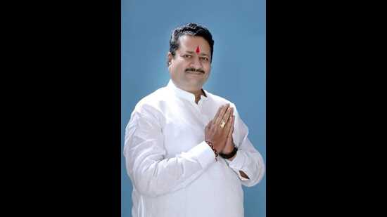 Row after expelled BJP MLA joins poll campaign in Bagalkot