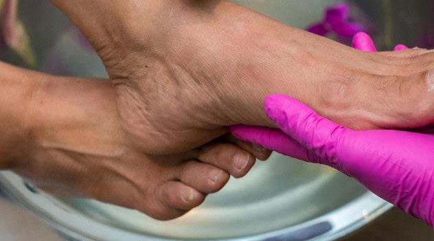 $4 million foot soak: Florida man pleads guilty in Pennsylvania to massive multi-state fraud<br><br>