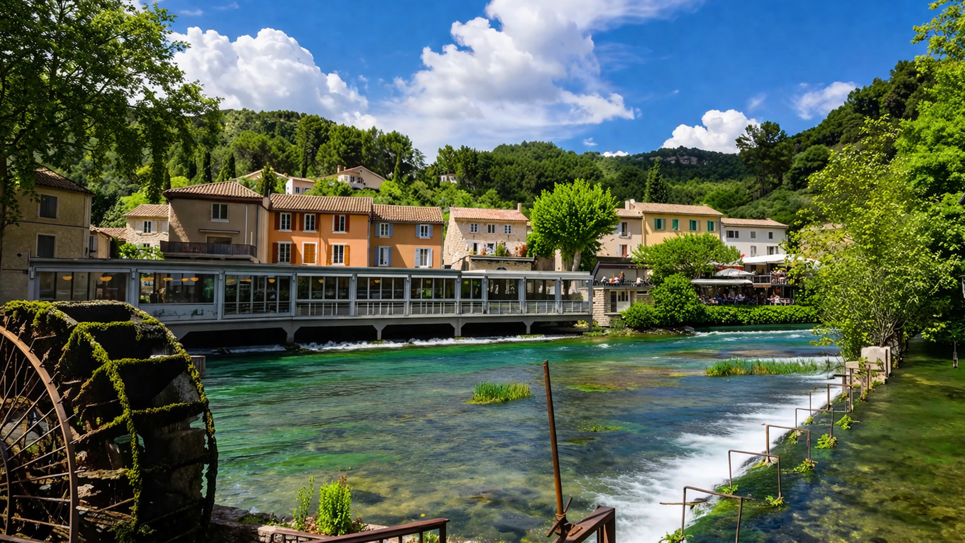 Fontaine-de-Vaucluse Frankrijk: Kristalhelder rivierdorp (4K)