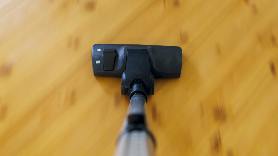 Weekly cleaning schedules that actually work for you