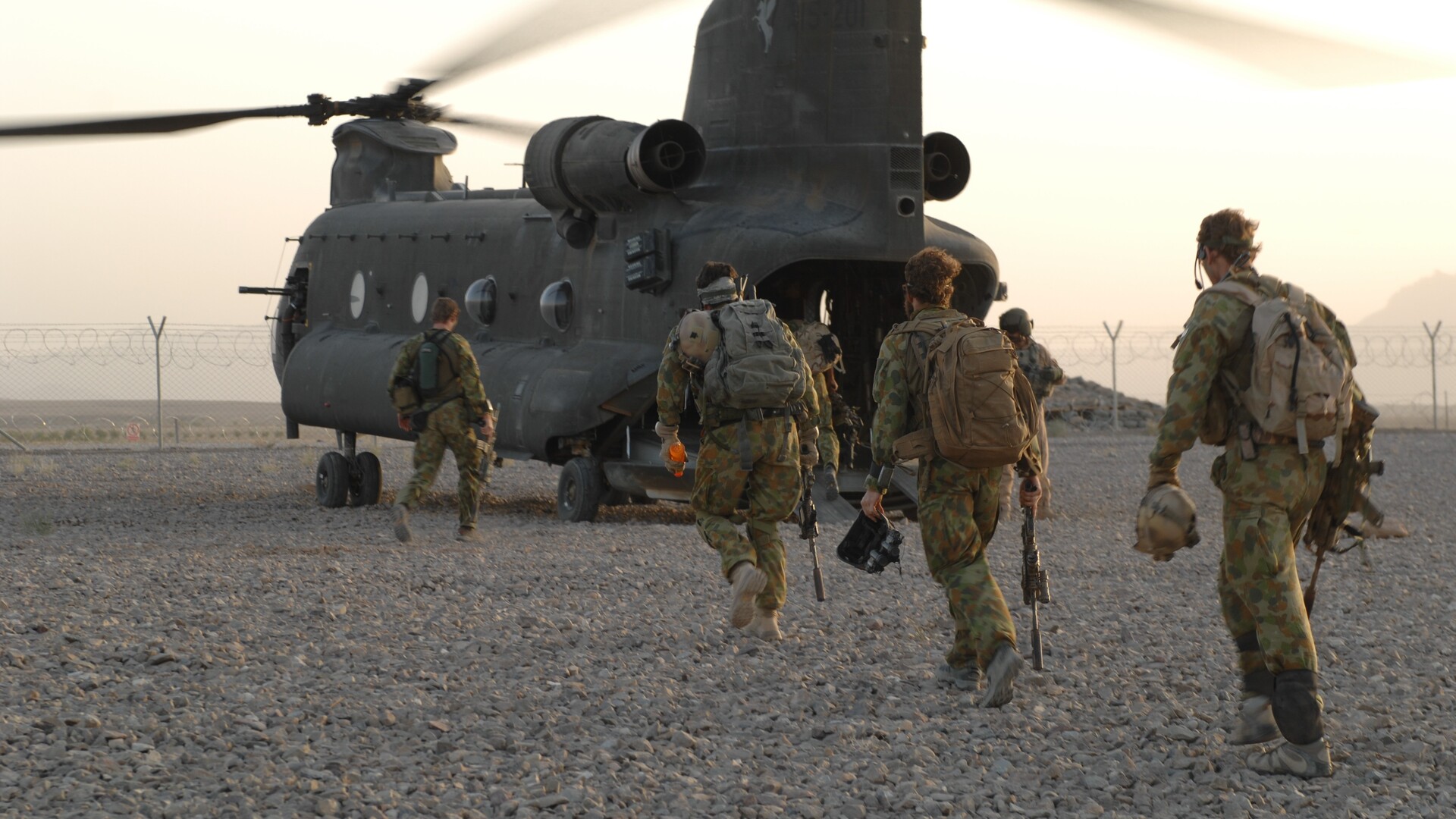 90 Australian SAS soldiers secretly sent to Middle East to rescue diplomats