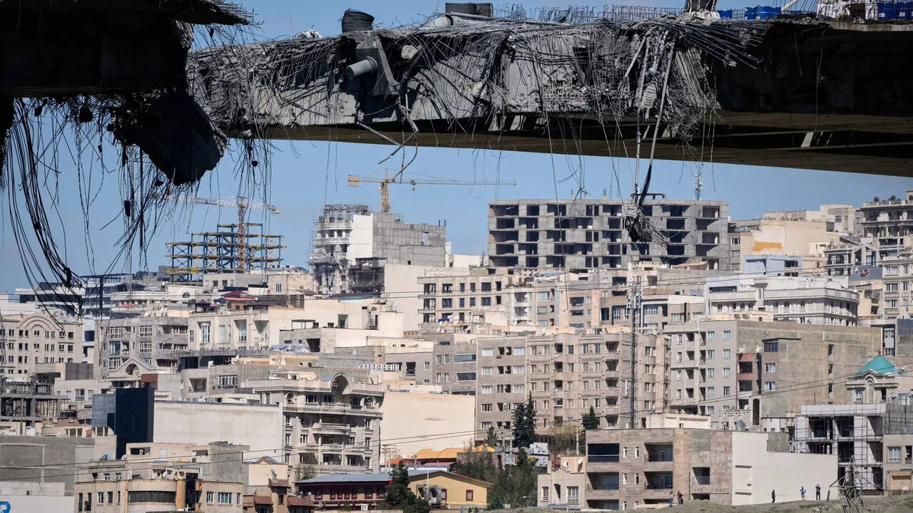 US military aircraft incidents amid ongoing Iran conflict