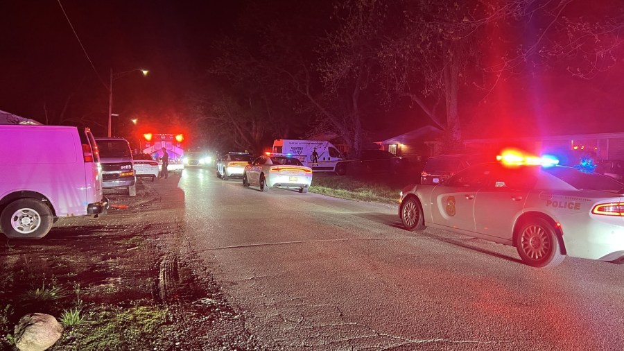Man killed in shooting on west side of Indianapolis