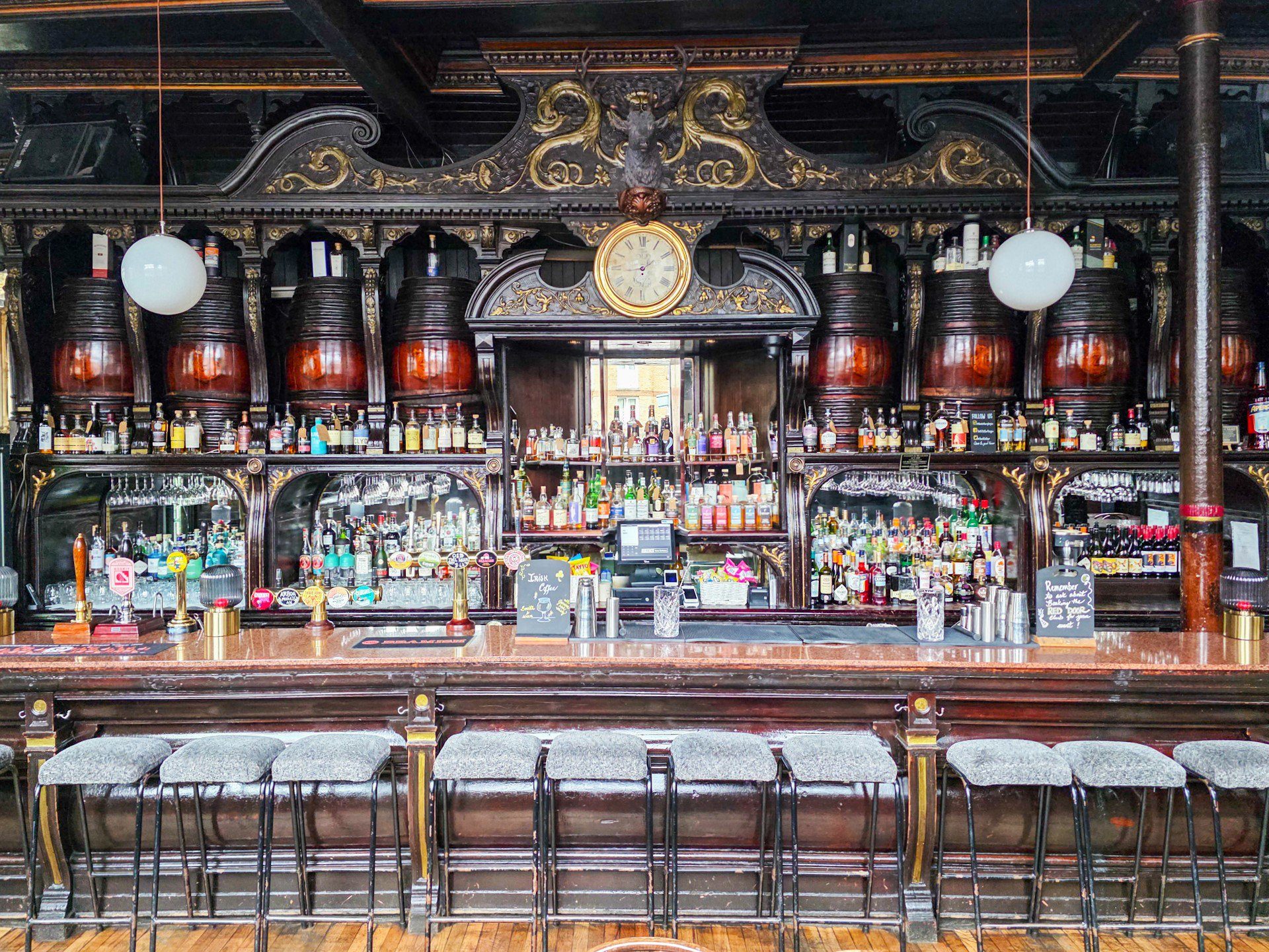 Glasgow’s best pubs loved by locals