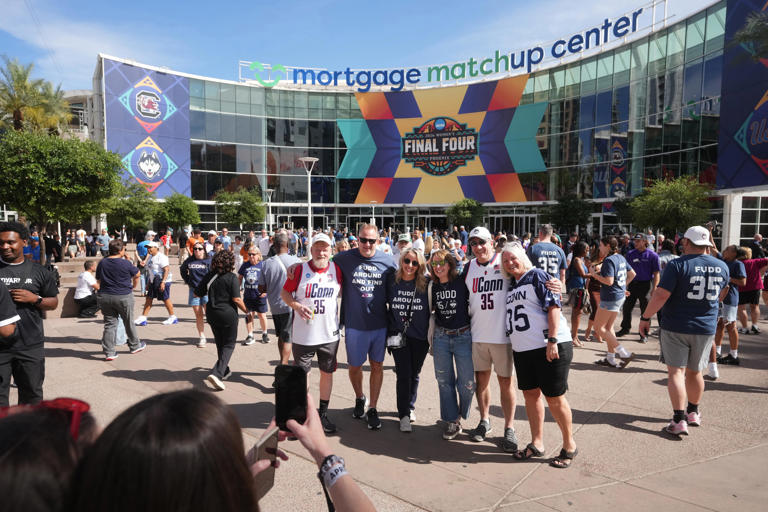 Women's Final Four economic impact revealed, boxers talk Glendale