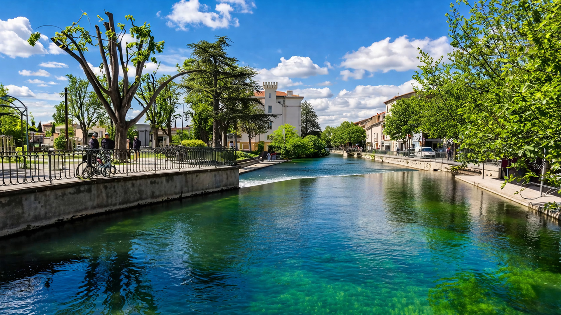 Wandeling door L'Isle-sur-la-Sorgue: Kanaalstad in de Provence (4K)