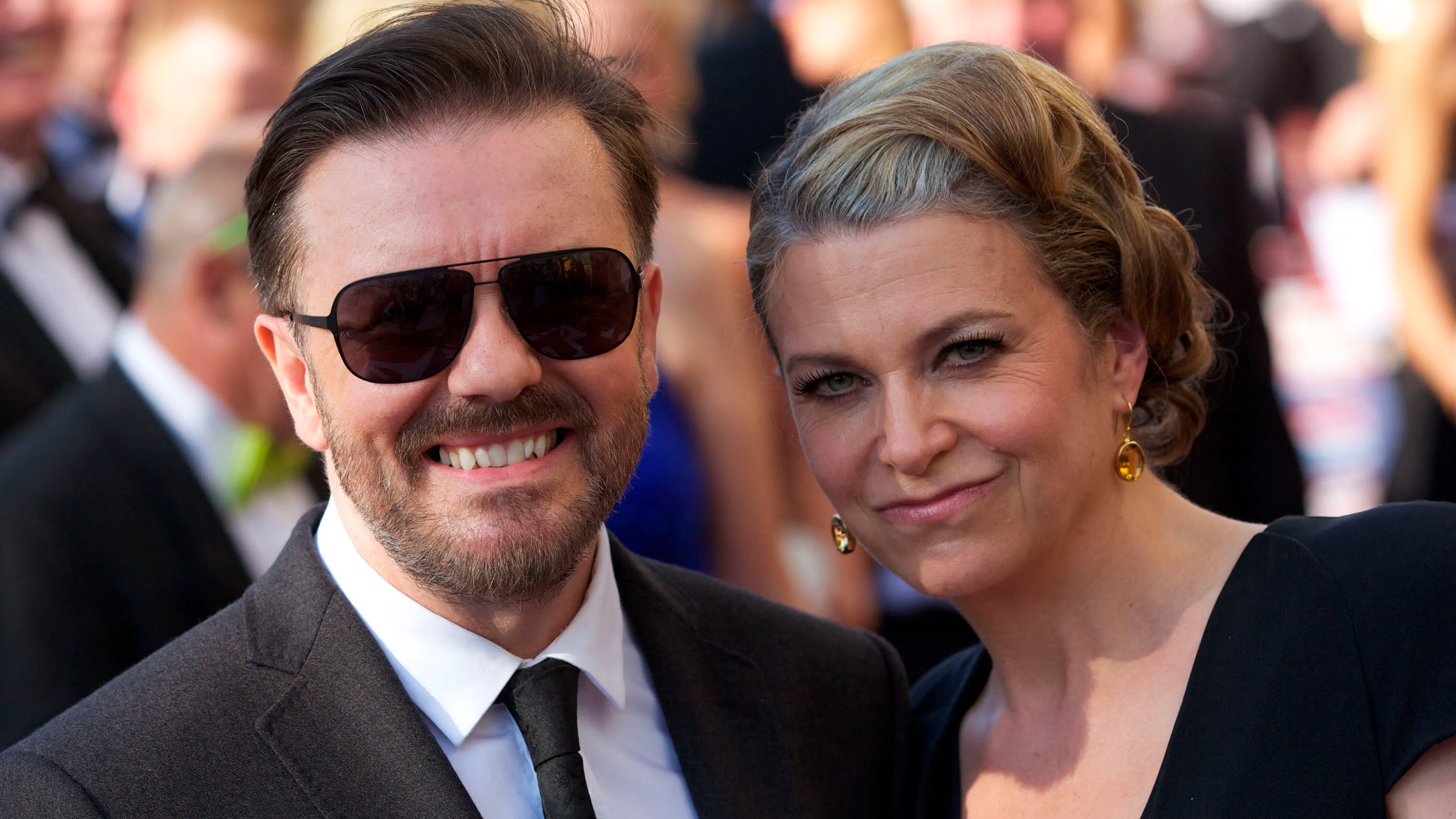Ricky Gervais' partner har fået foretaget kræftoperation