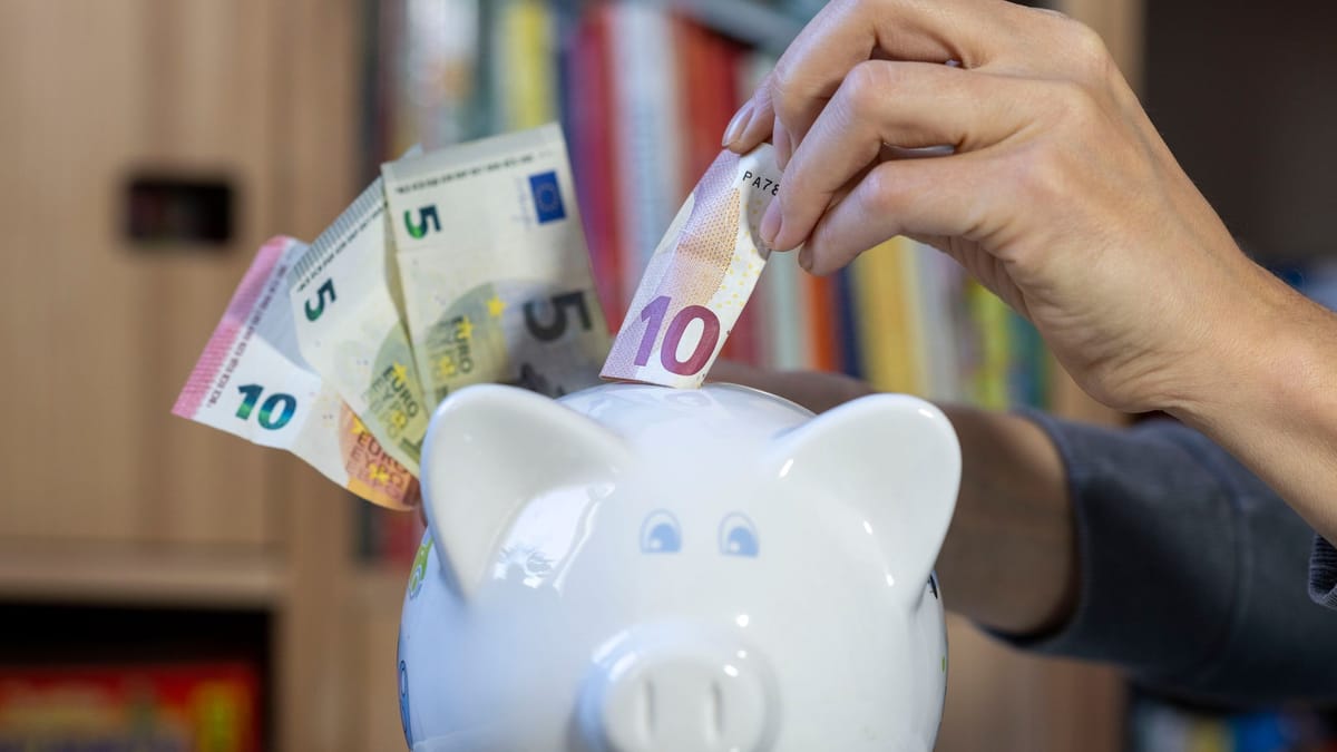 So viel sollten Sie mit 50 für die Rente mindestens sparen