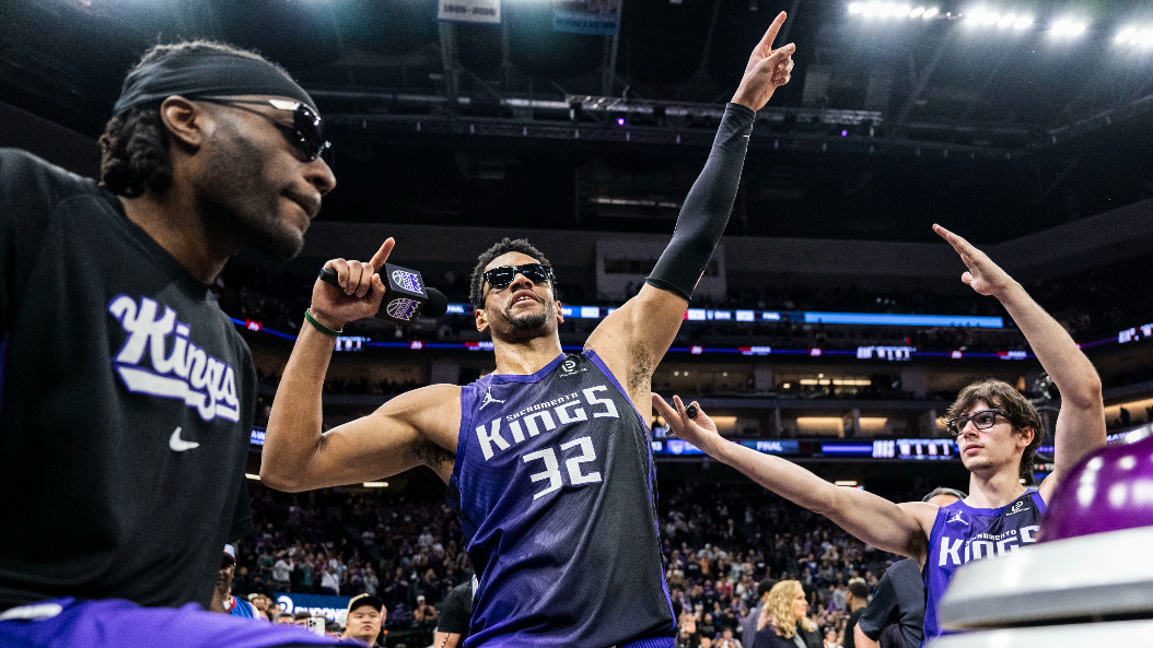 Kings tighten their defense in second half for victory against Pelicans