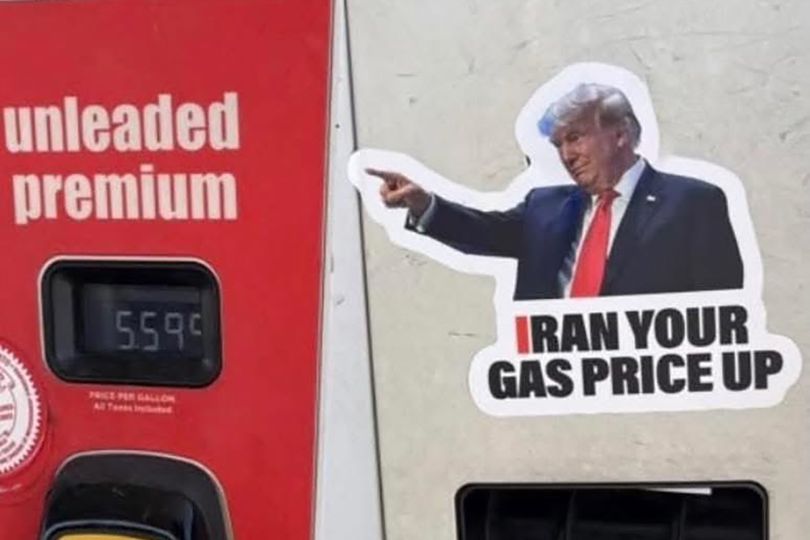 Trump protesters buy up thousands of 'I did that' stickers to add to ...