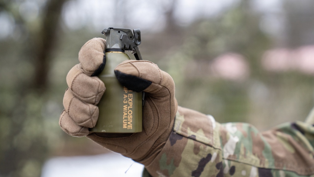Army clears M111 offensive hand grenade, 1st new lethal model since 1968