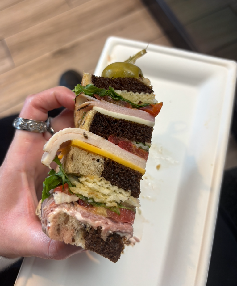 Universal Studios just brought a bunch of iconic TV food to life for ...