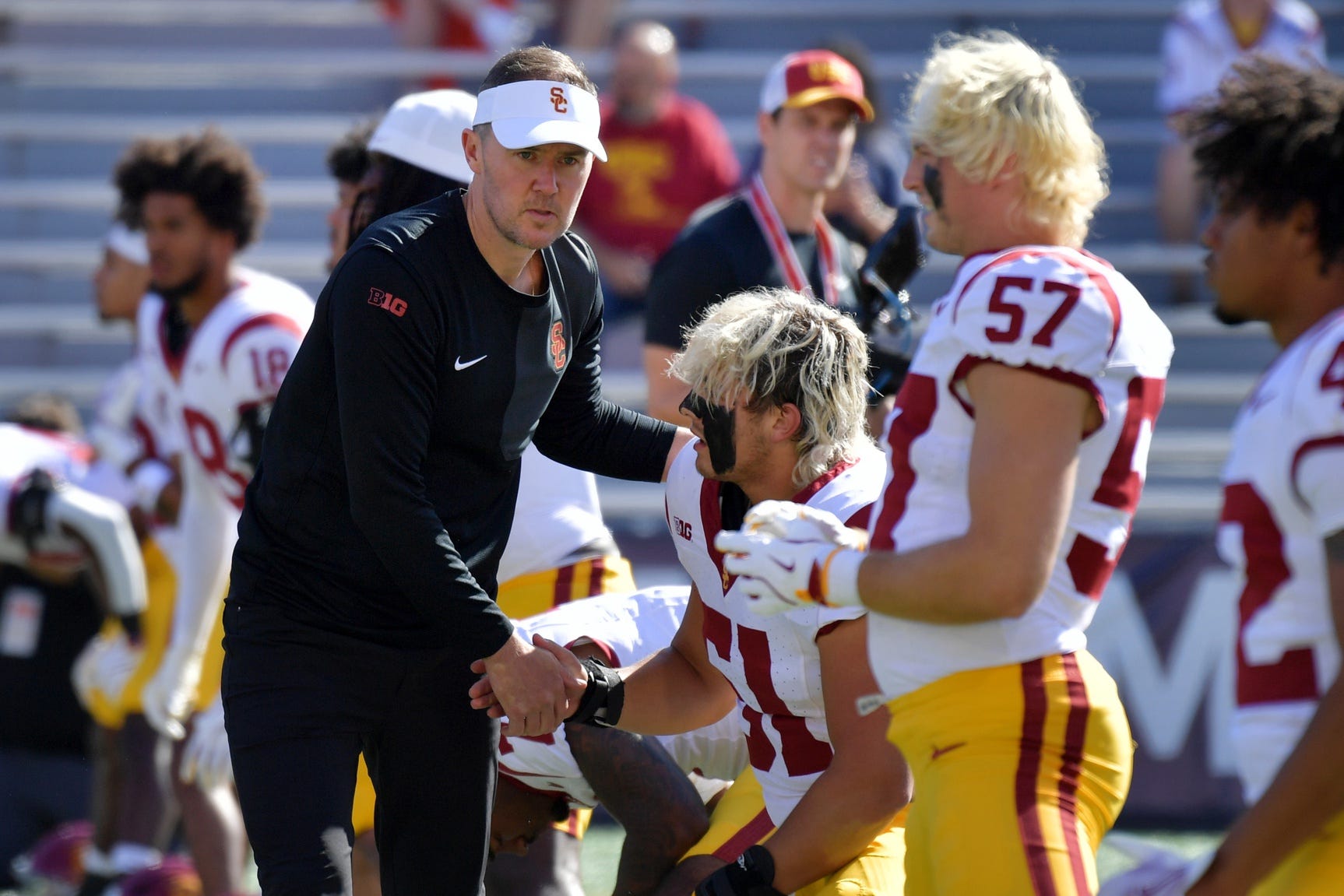 Lincoln Riley discusses USC’s freshman class adjusting to college ball
