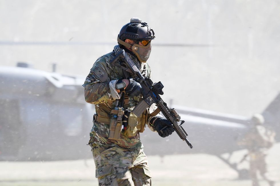 US special forces rescue team faces 'harrowing and dangerous' search ...