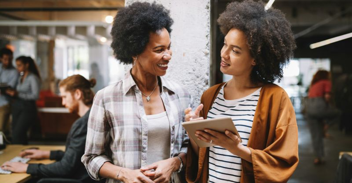 These 10 signs reveal someone secretly admires you — here’s what to ...