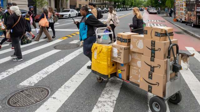 Amazon set to add 3.5% surcharge for US, Canadian sellers due to ...