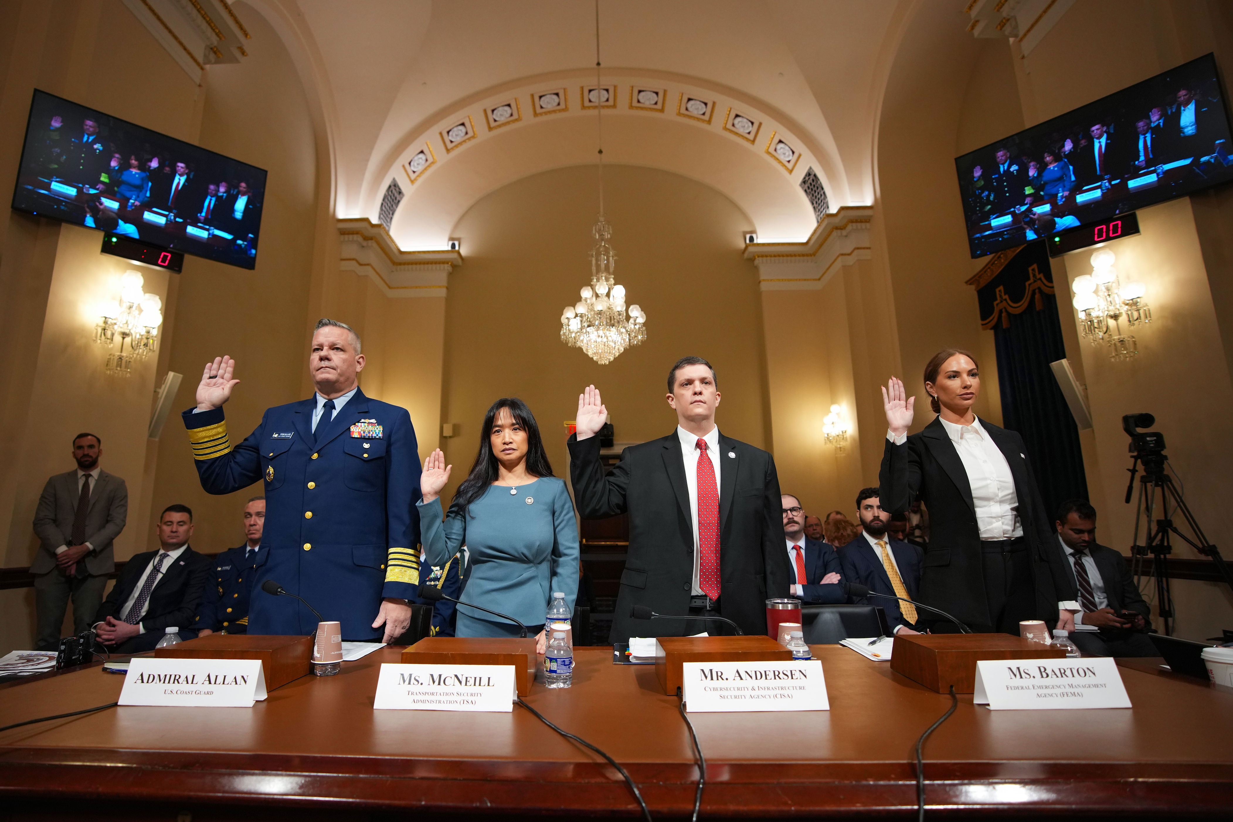 Waffle House workers don’t remember FEMA boss who ‘teleported’ there