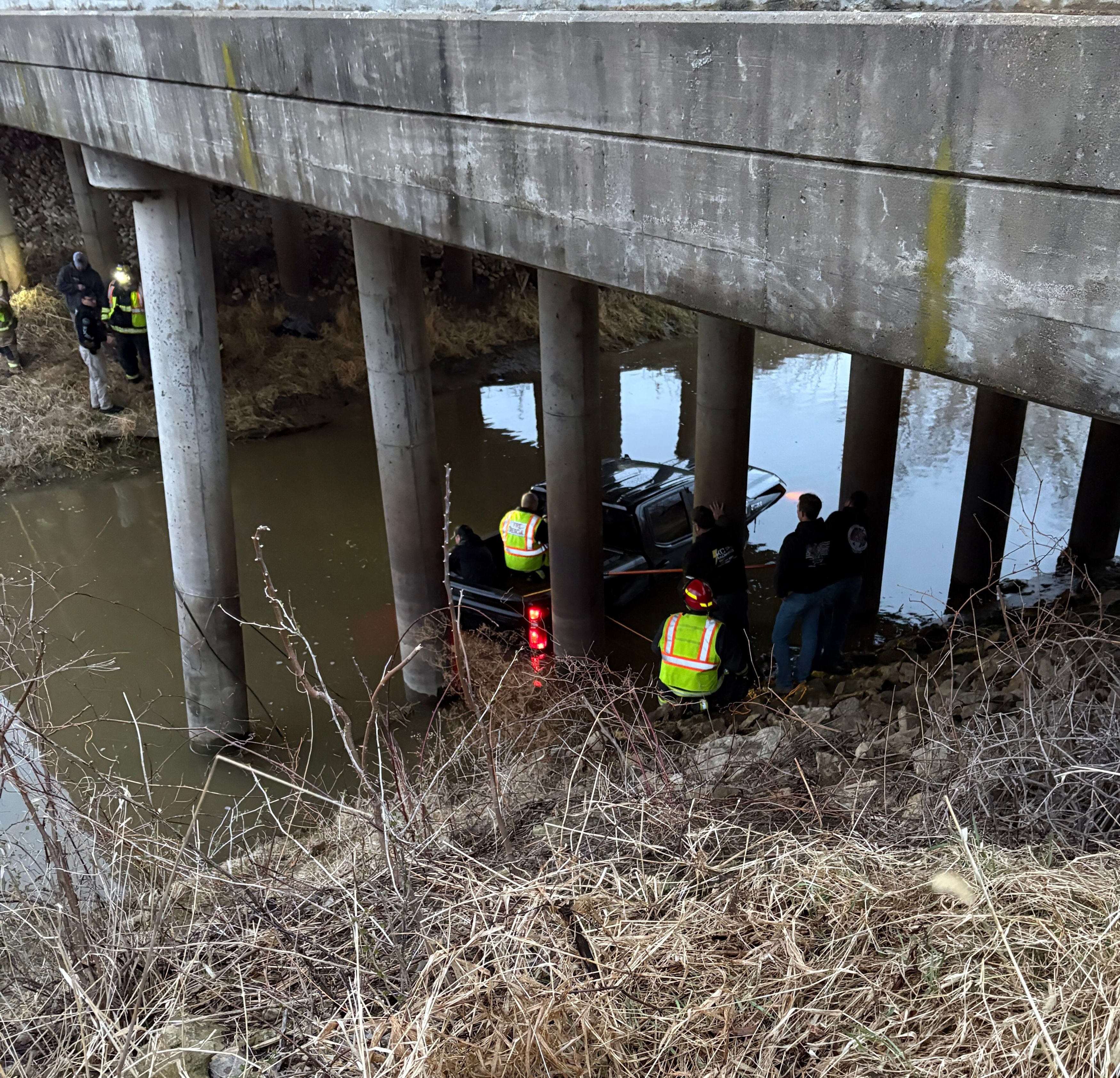 Guttenberg driver extricated after vehicle enters Miners Creek