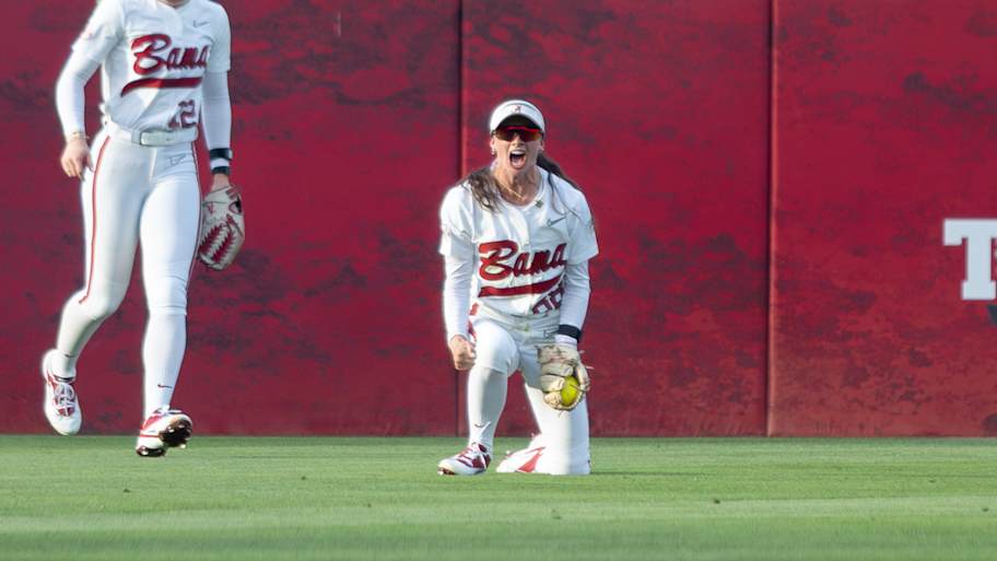 Views from Alabama softball's series win over No. 1 Texas: Photo gallery