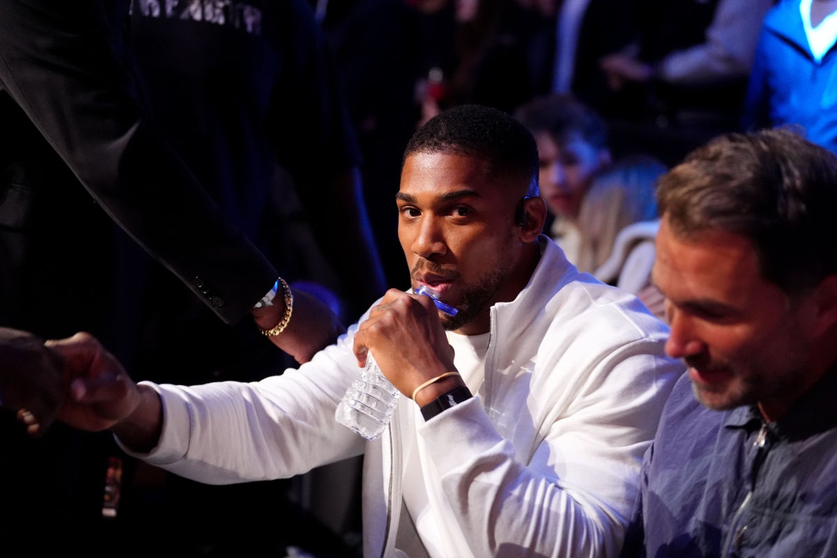 Joshua makes first public appearance in UK since surviving car crash