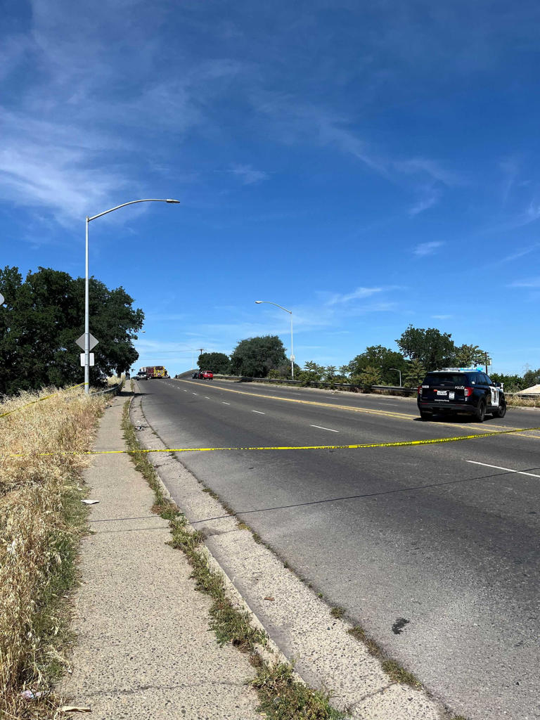 Multi-vehicle crash in Sacramento leaves 1 dead, 5 injured