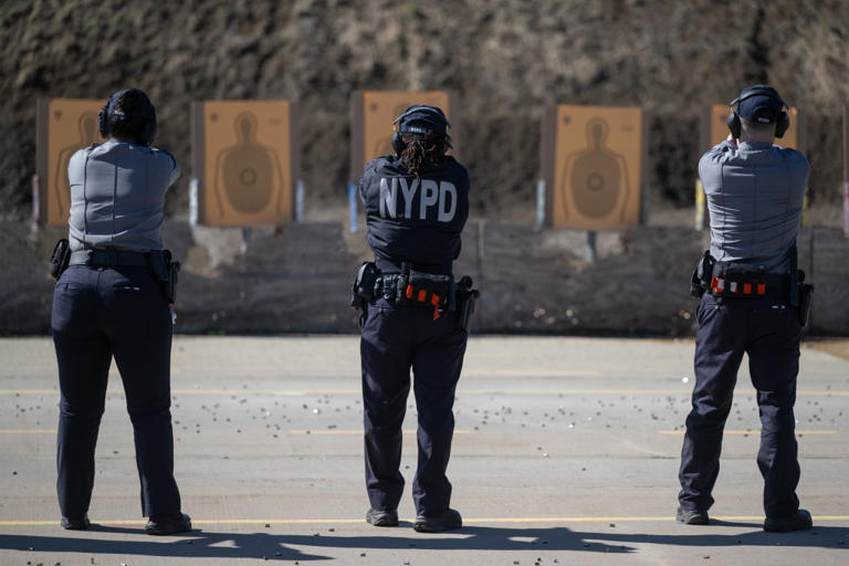Taking aim: NYPD’s women of steel excel at firing range — and share ...