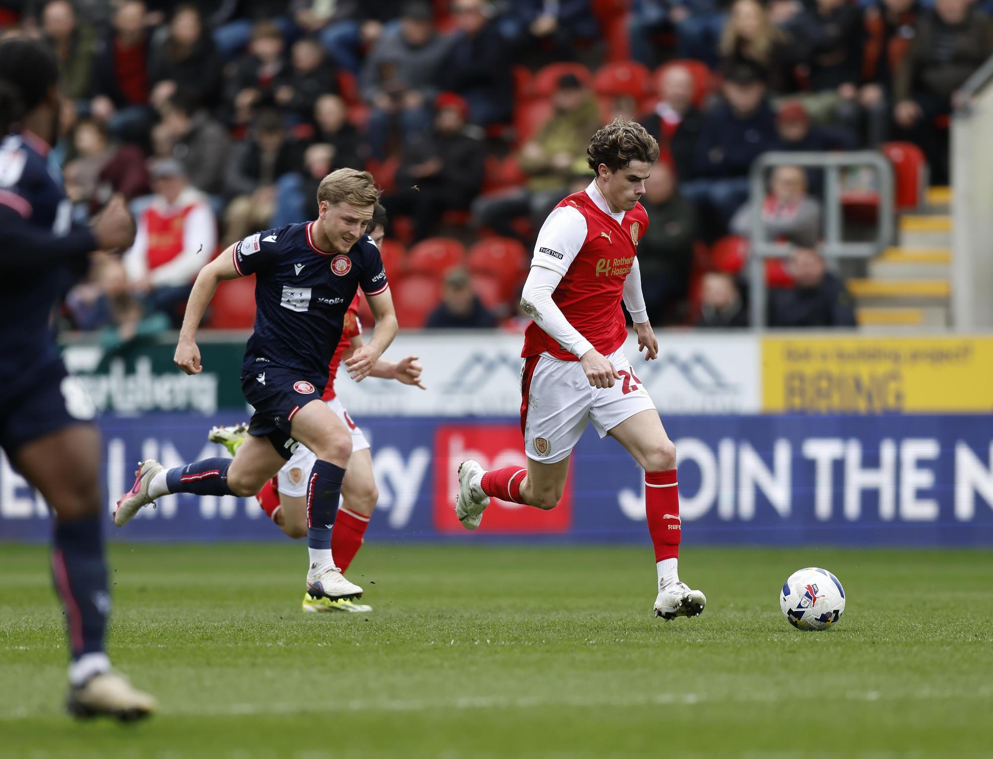 The kid talent, the red card and the telling silence at the end... the ...