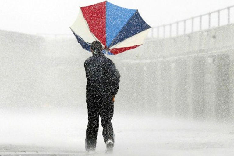 Wales blasted by force 10 winds amid Storm Dave amber warning from Met ...