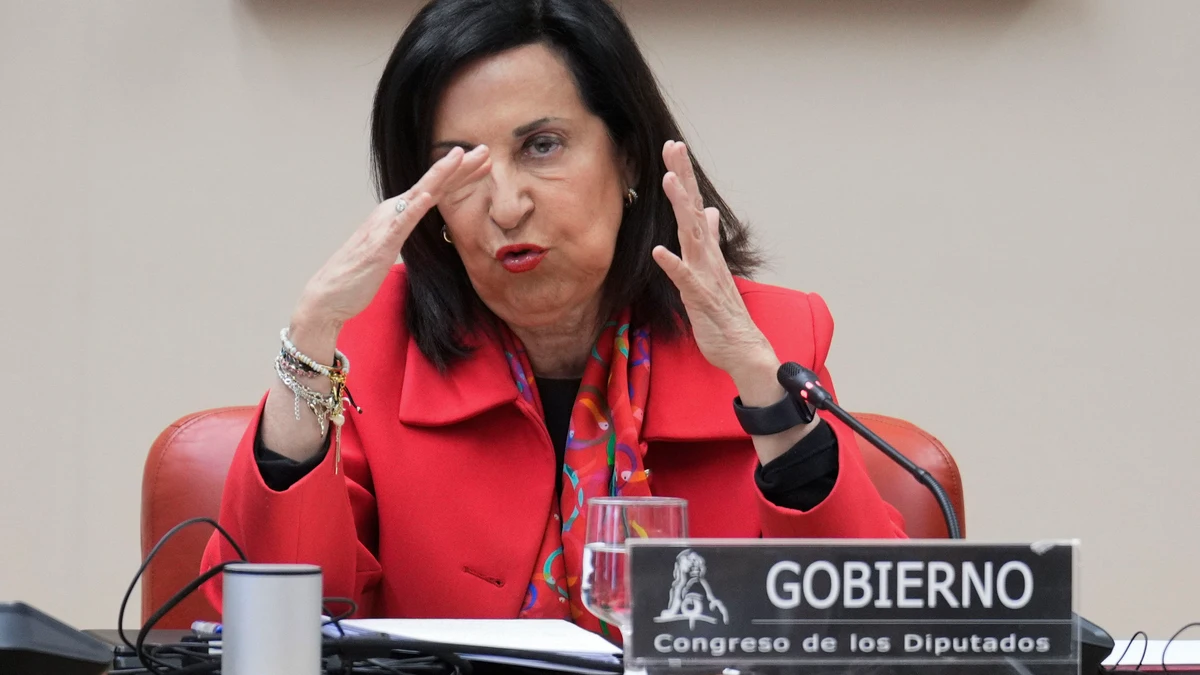 Defensa se compromete a incluir a todos los militares como profesión de ...