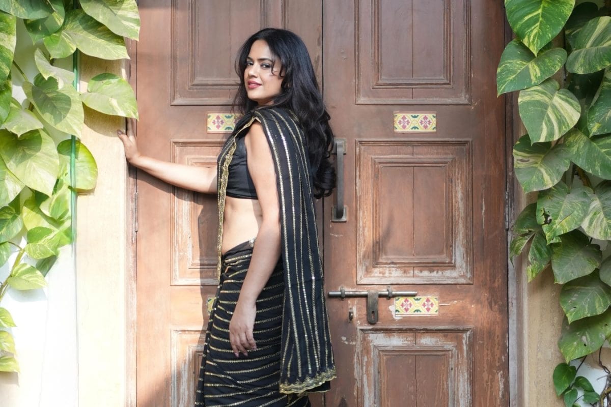 Sameera Reddy says she bought Rs 4 lakh designer bags to 'fit in' with ...