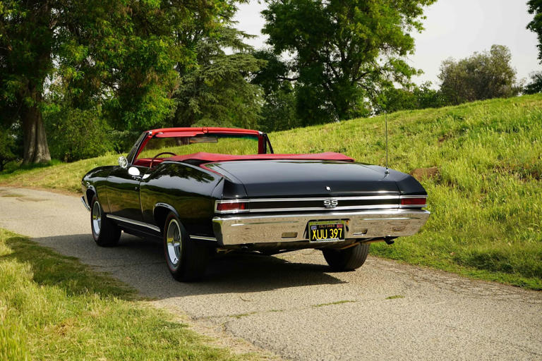 1968 Chevelle SS 396 convertible draws strong interest at auction with ...