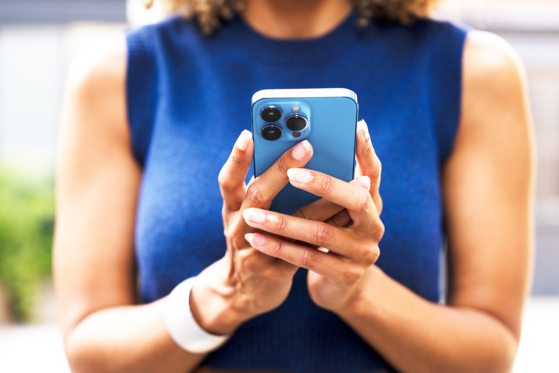 1.8 billion iPhone users warned over new money-draining scam