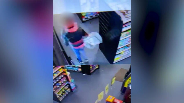 Shopkeeper says thieves cost him £20k a year after police 'do nothing'