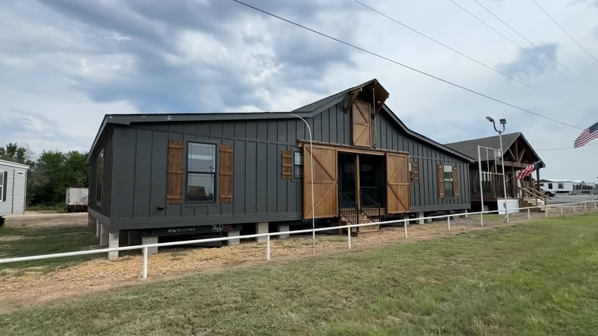 Ole Hay Barn by Deer Valley Homebuilders | 3 bed, 2 bath prefab house tour