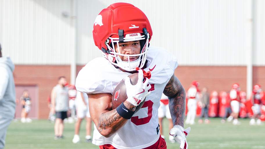 Razorbacks fans can't stop chasing hogs depth chart that doesn't exist yet