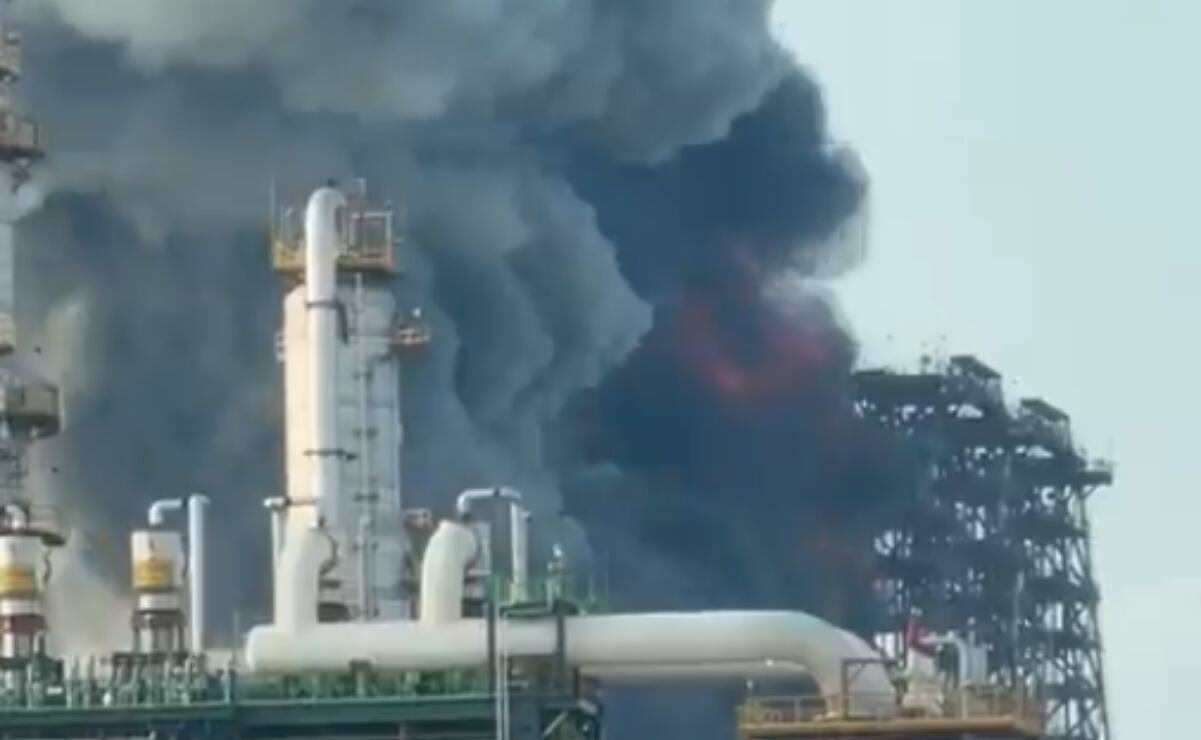 Pemex revisa causas del incendio en almacén de refinería Dos Bocas; no ...