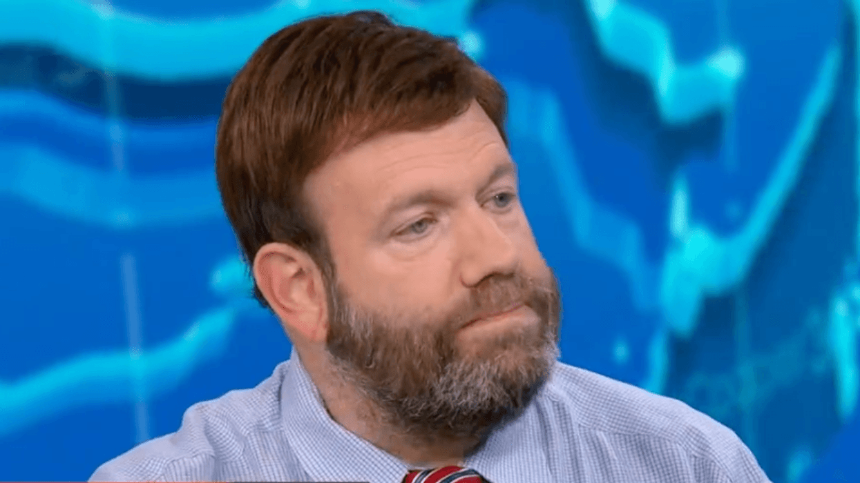 Republican pollster warns 'red lights flashing everywhere' for Trump ...