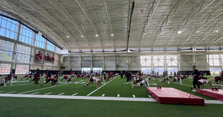Defense dominates final practice open to media