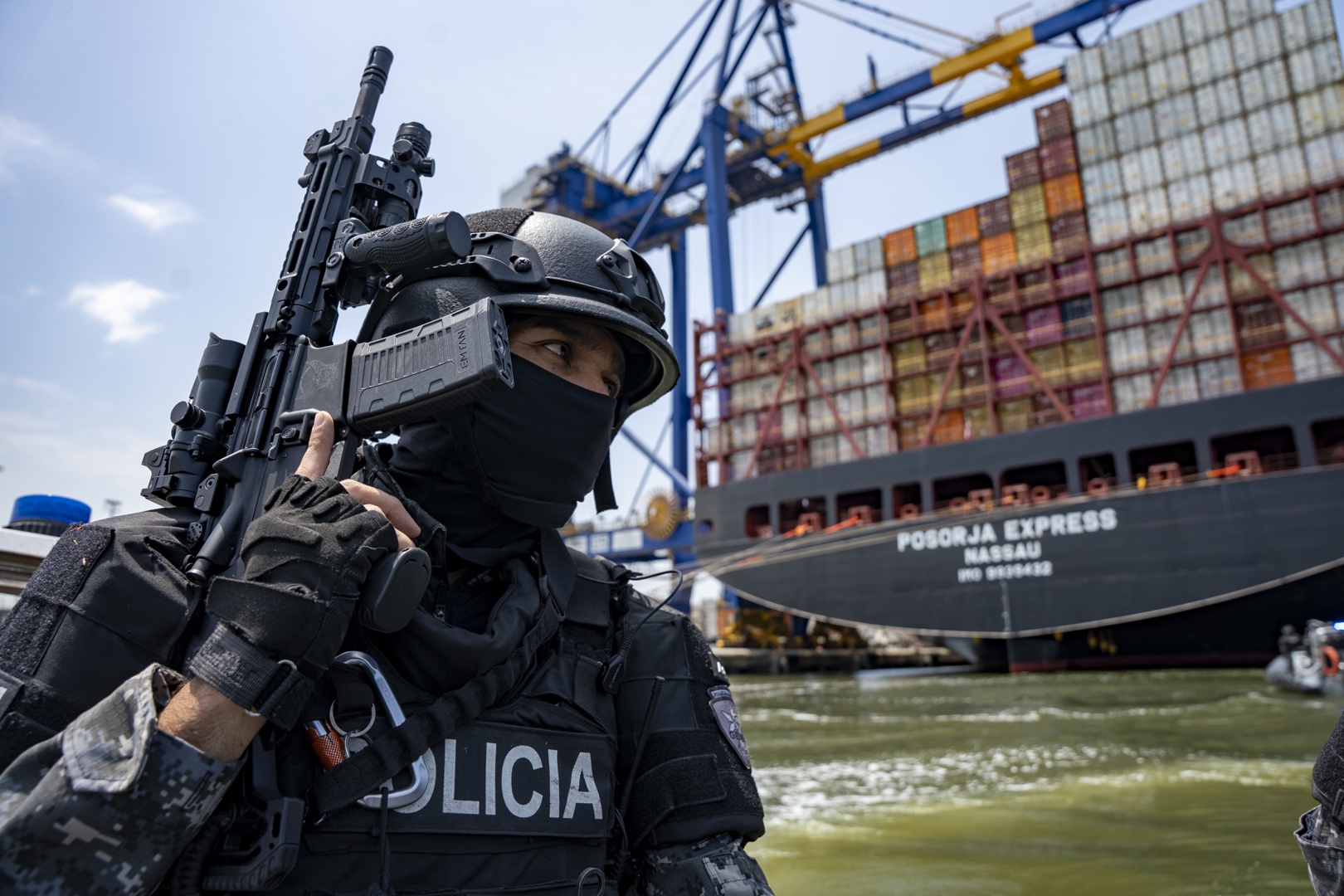 El golfo de Guayaquil, campo de batalla de narcotraficantes para sacar ...
