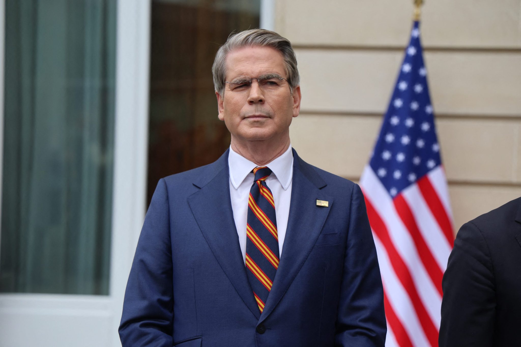 The AI that found 27-year-old vulnerabilities no human ever caught before just forced an emergency meeting with every major Wall Street CEO<br><br>