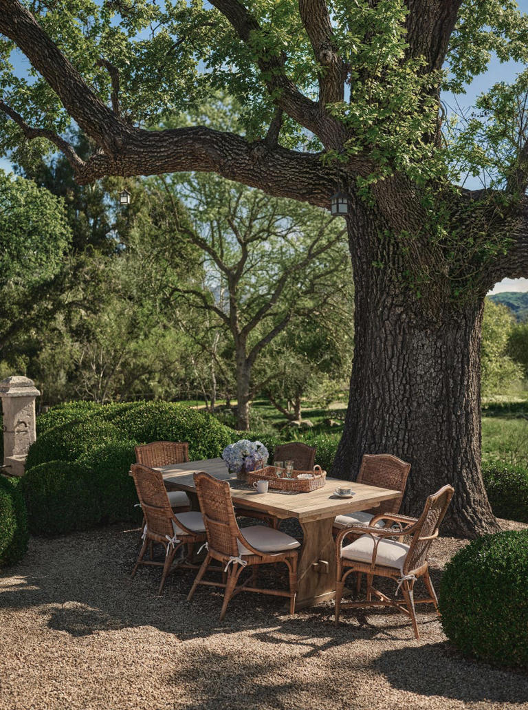 Pamela Anderson reveals her tips for making backyard entertaining feel ...