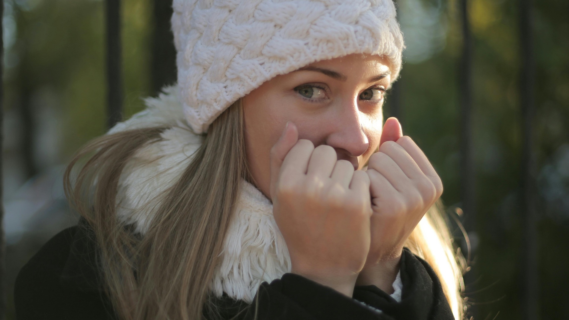 10 reasons you're always cold & 10 why you're constantly hot