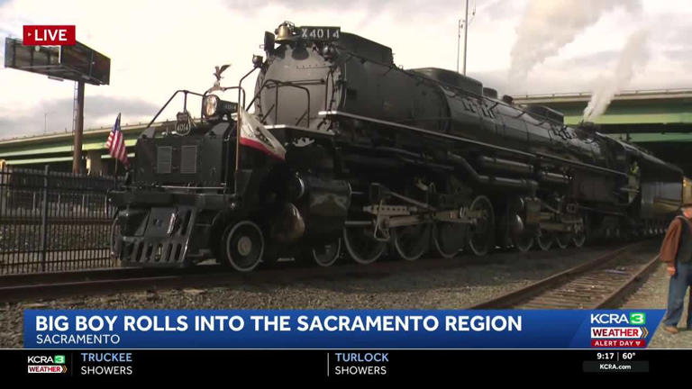 World's largest operating steam locomotive departs Sacramento for ...