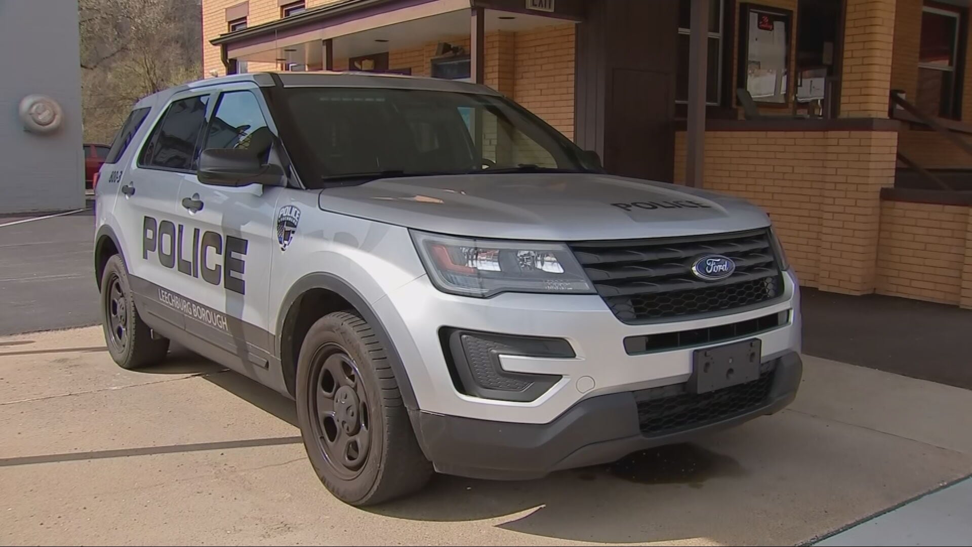 Police looking for group of teens they say broke into several cars in ...