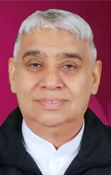 Rampal released from Hisar jail after over 11 years