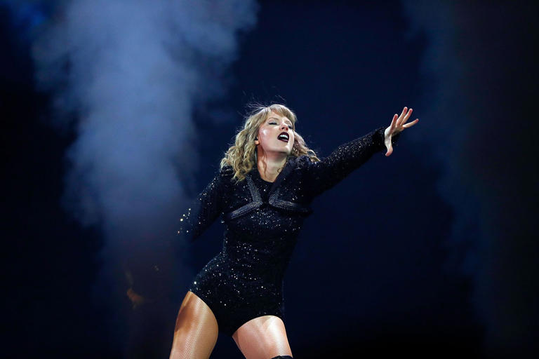 What psychologists say about the Swiftie phenomenon